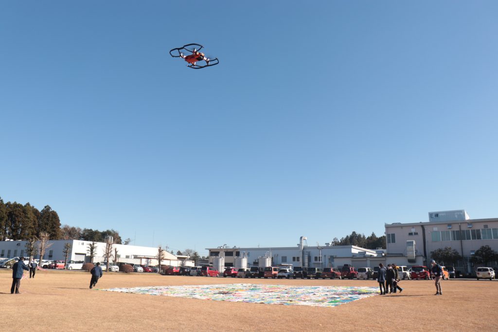屋外での空撮撮影イメージ